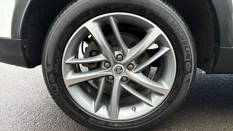 MG Hs 1.5 T-GDI Excite 5dr DCT Petrol Hatchback